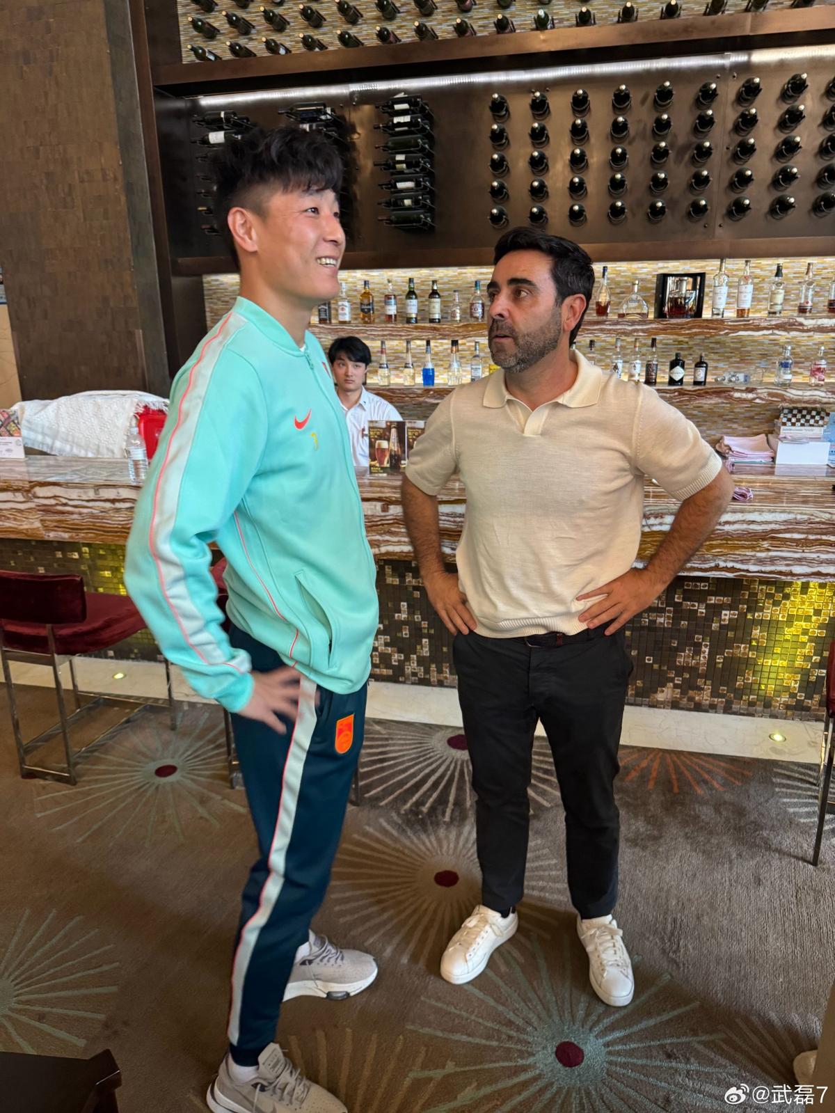 自己人！哈兰德与安德森多次对抗+怒推，曼城已1.16亿镑签下后者